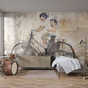 Fototapete Premium Sand - Street Art – Wandbild mit Kindern auf einem Fahrrad an einer alten Mauer - 100x70cm - Richtig oder falsch? - Moderne Wanddekoration für Wohnzimmer und Schlafzimmer ARTTOR