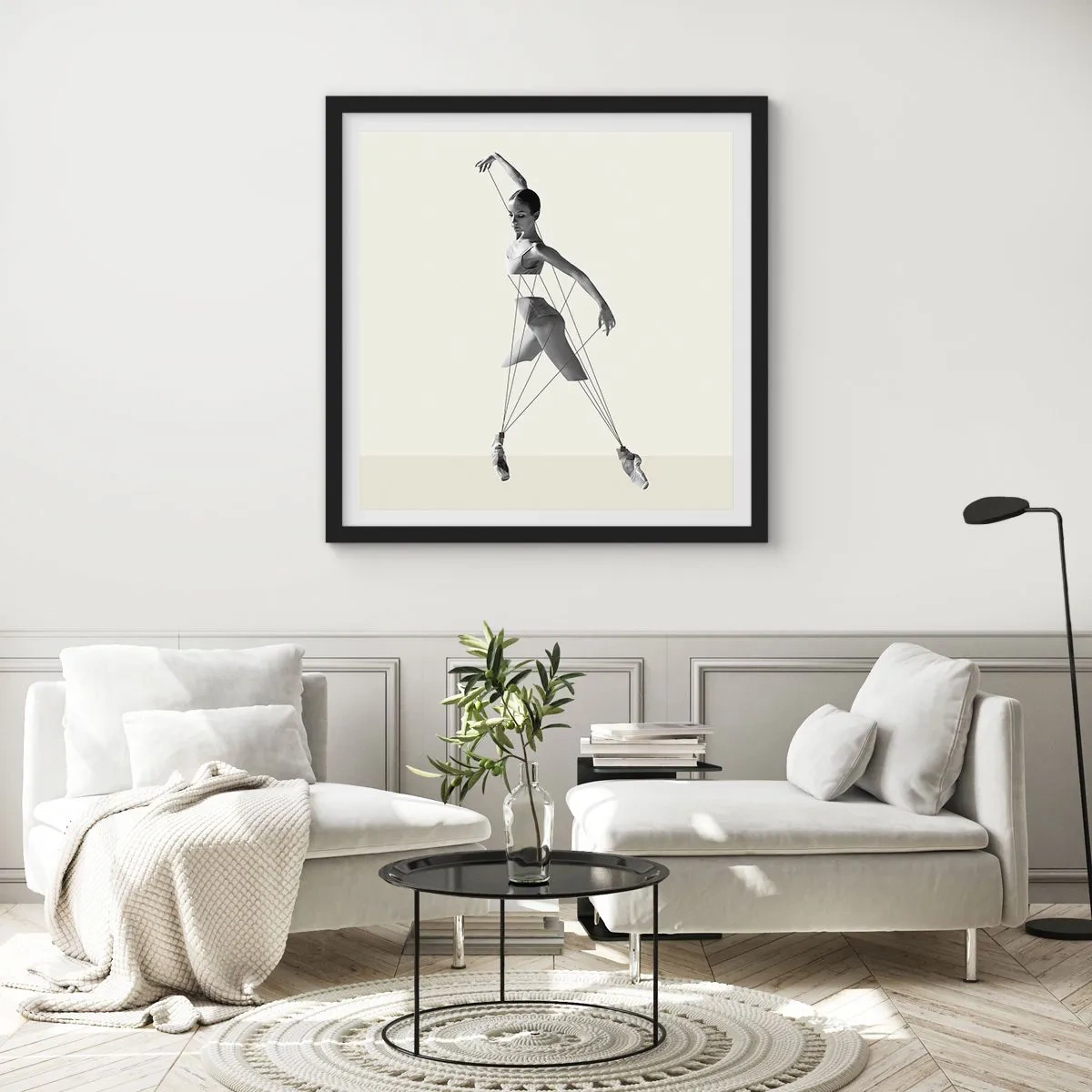 Poster in einem schwarzem Rahmen - Im Theater der Welt - 30x30 cm