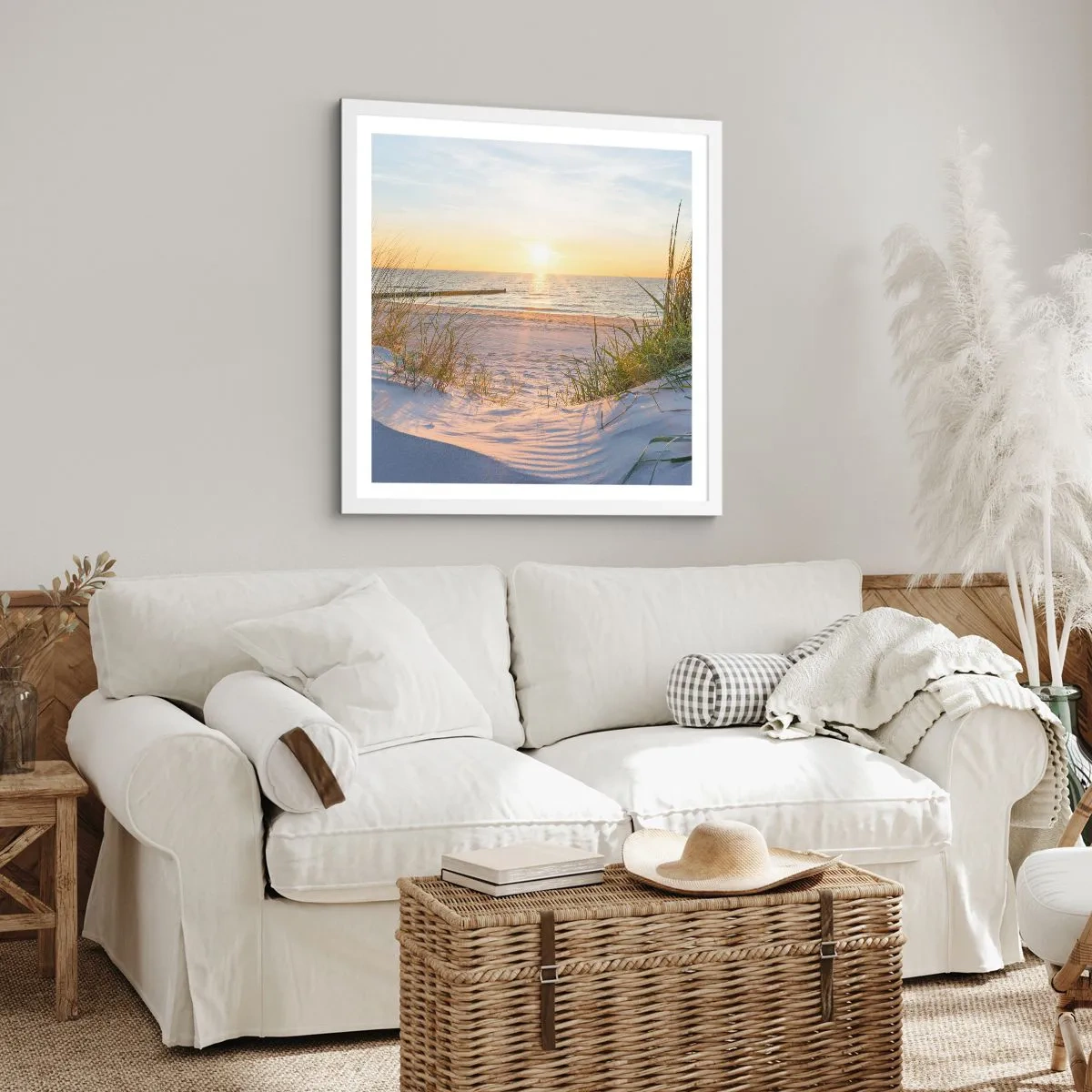 Poster in einem weißen Rahmen - Das Rauschen des Meeres, der Gesang der Vögel, ein wilder Strand im Gras ... - 30x30 cm