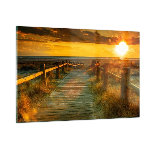 Glasbild - Bild auf glas - Ein Holzweg, der in Richtung der untergehenden Sonne führt - 120x80cm - In altem Gold gebadet - Moderne Wanddekoration für Wohnzimmer und Schlafzimmer ARTTOR