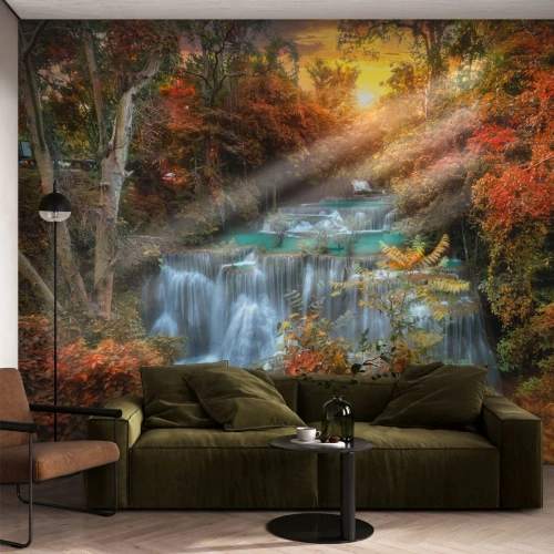 Selbstklebende Fototapete Deluxe Sticker - Versteckter Schatz des Waldes - Landschaft, Wasserfall, Wald - 100x70 cm