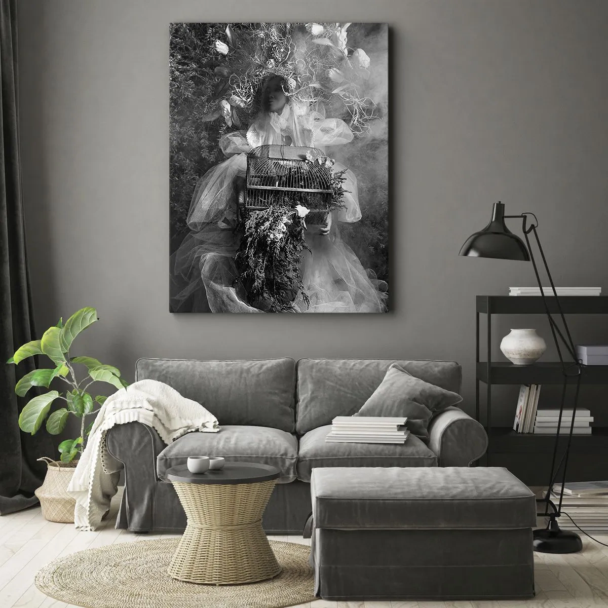 Bild auf Leinwand - Leinwandbild - Eine Schwarz-Weiß-Komposition mit einer Figur in einem Kleid und einem Käfig im Nebel. - 50x70cm - Mutter selbst - Natur - Moderne Wanddekoration für Wohnzimmer und Schlafzimmer ARTTOR