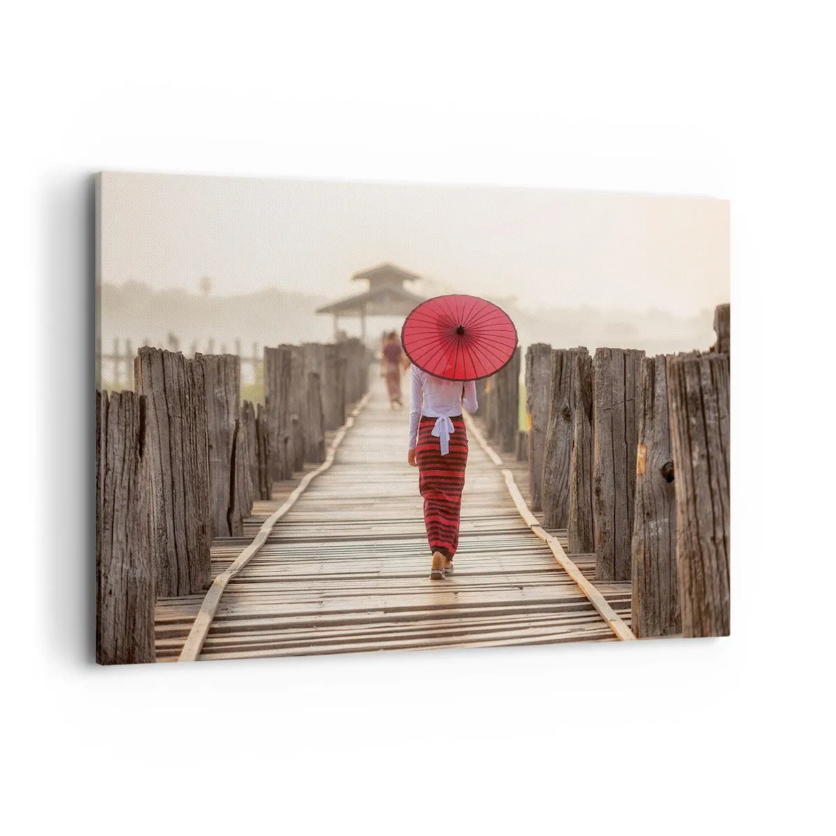 Bild auf Leinwand - Leinwandbild - Eine Frau mit einem roten Regenschirm auf einer Holzbrücke - 100x70cm - Auf der alten Brücke - Moderne Wanddekoration für Wohnzimmer und Schlafzimmer ARTTOR