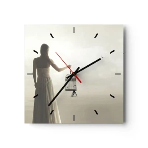 Wanduhr - Glasuhr - Eine Frau mit einem Käfig vor einem ruhigen Himmel - 30x30cm - Sei frei - Moderne Wanddekoration für Wohnzimmer und Schlafzimmer ARTTOR