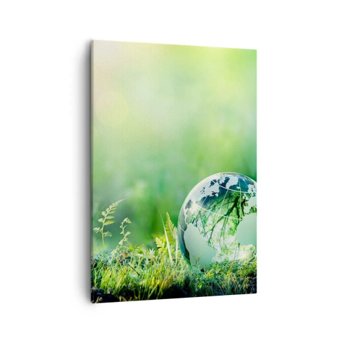 Bild auf Leinwand - Leinwandbild - Eine Kristallkugel im Grün der Natur - 50x70cm - Der grüne Planet - Moderne Wanddekoration für Wohnzimmer und Schlafzimmer ARTTOR