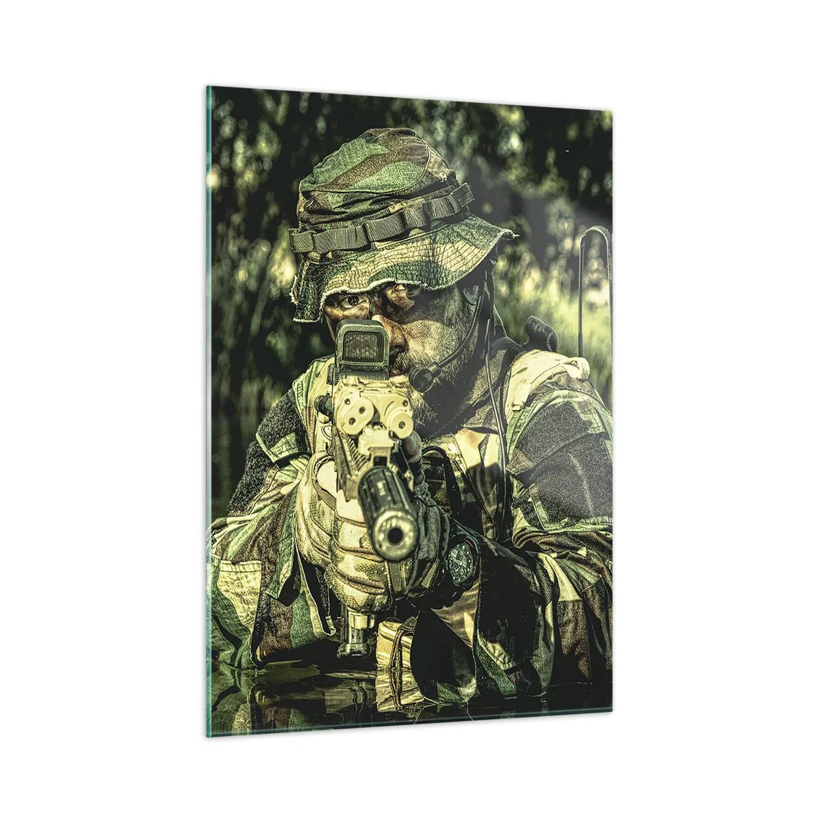 Glasbild - Bild auf glas - Ein Soldat in voller Tarnung zielt durch ein Visier in einer wässrigen Umgebung. - 50x70cm - Das Beste vom Besten - Moderne Wanddekoration für Wohnzimmer und Schlafzimmer ARTTOR