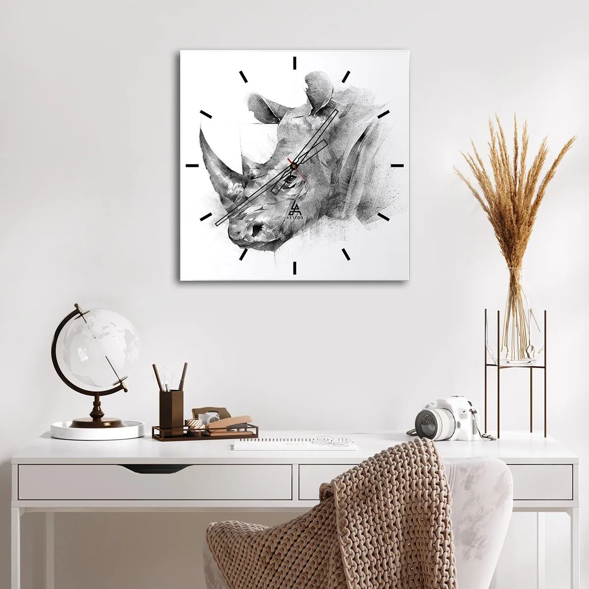 Wanduhr - Glasuhr - Künstlerisches Porträt eines Nashorns in Schwarzweiß - 30x30cm - Afrikanisches Porträt - Moderne Wanddekoration für Wohnzimmer und Schlafzimmer ARTTOR