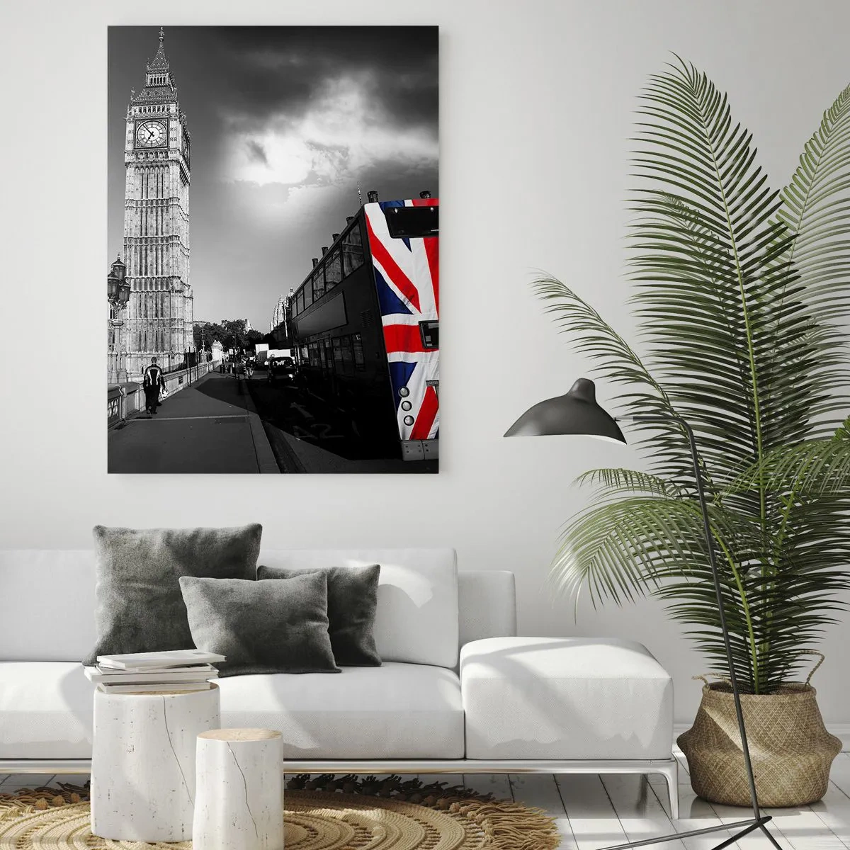 Glasbild - Bild auf glas - Big Ben und ein Bus mit britischer Flagge vor schwarz-weißem Hintergrund - 80x120cm - Stolz und toll - Moderne Wanddekoration für Wohnzimmer und Schlafzimmer ARTTOR