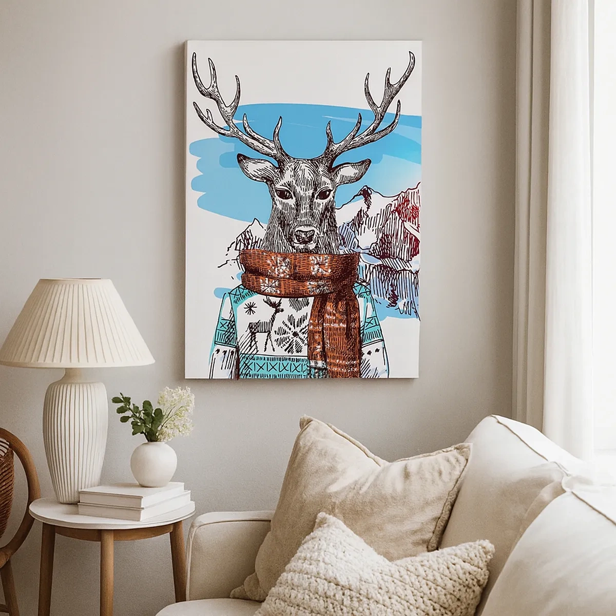 Bild auf Leinwand - Leinwandbild - Ein Hirsch im Winterpullover vor einer Berglandschaft - 50x70cm - Auch ein Reh friert nicht - Moderne Wanddekoration für Wohnzimmer und Schlafzimmer ARTTOR