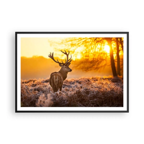 Poster in einem schwarzem Rahmen - Ein Hirsch vor dem Hintergrund eines herbstlichen Waldes, der von der goldenen Sonne beleuchtet wird - 100x70cm - König des Herbstwaldes - Moderne Wanddekoration für Wohnzimmer und Schlafzimmer ARTTOR