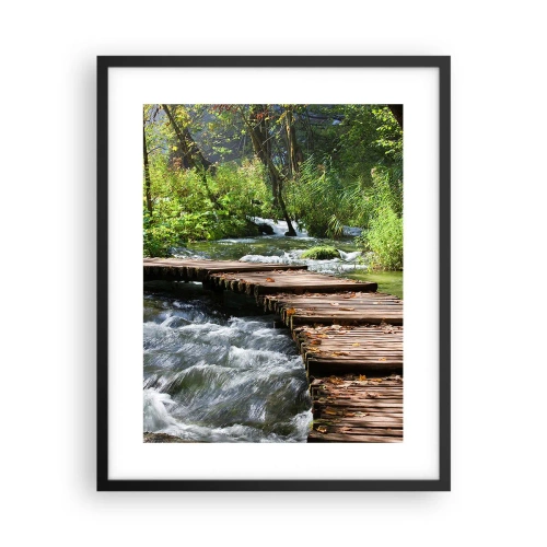 Poster in einem schwarzem Rahmen - Über der schaumigen Kaskade - 40x50 cm