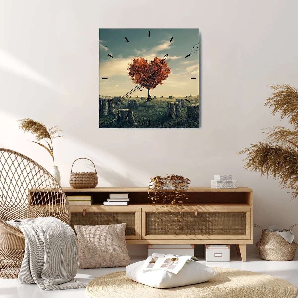 Wanduhr - Glasuhr - Ein herzförmiger Baum in einem Feld aus Baumstümpfen, ein Symbol der Hoffnung - 30x30cm - Es gibt noch Hoffnung - Moderne Wanddekoration für Wohnzimmer und Schlafzimmer ARTTOR