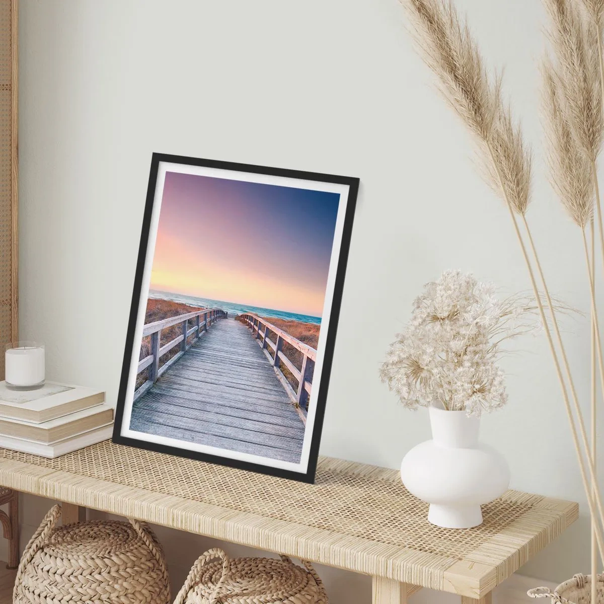 Poster in einem schwarzem Rahmen - Baltische Abend-Aurora - 70x100 cm