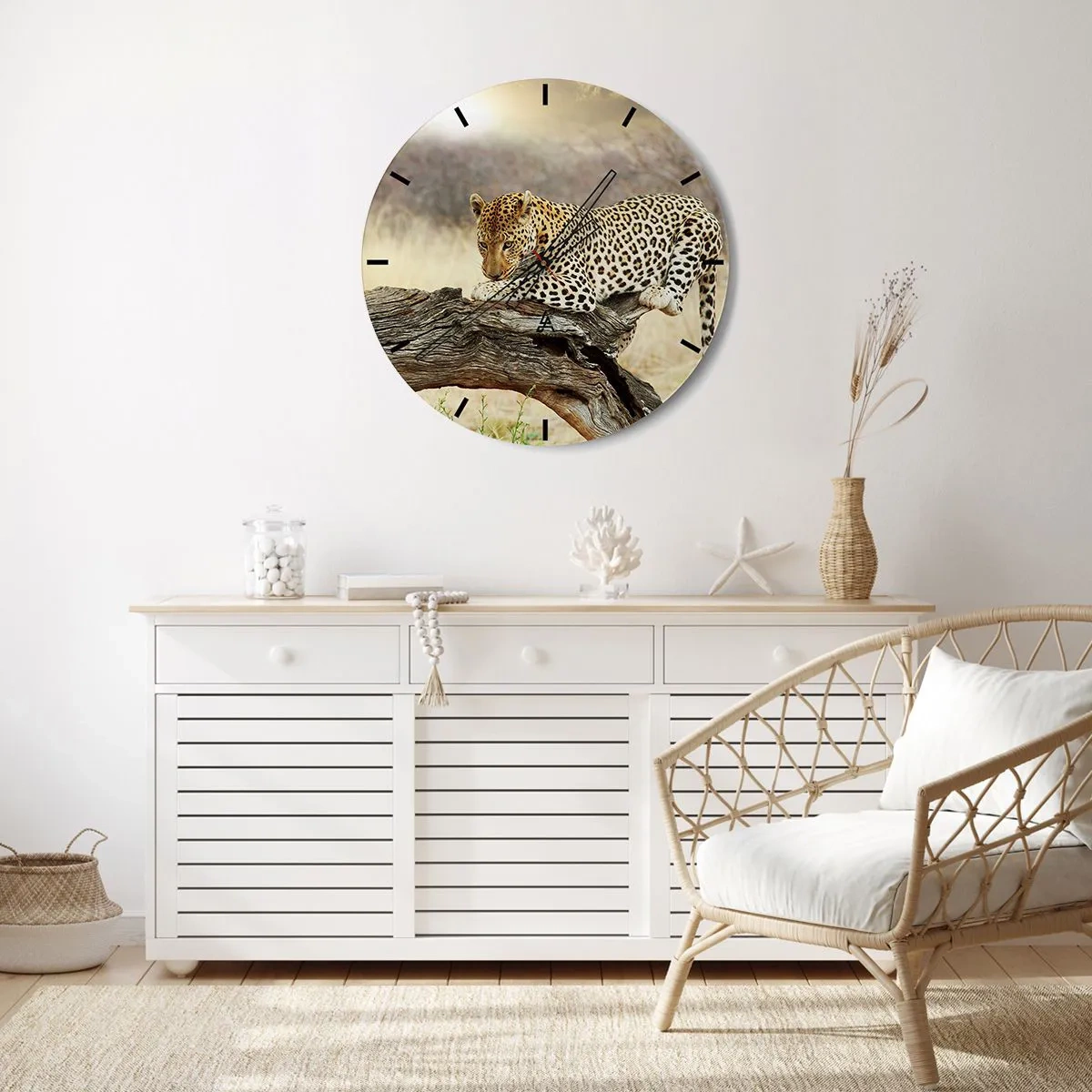 Wanduhr - Glasuhr - Ein Leopard ruht auf einem trockenen Ast - 30x30cm - Ich gehe meine eigenen Wege - Moderne Wanddekoration für Wohnzimmer, Küche und Schlafzimmer ARTTOR