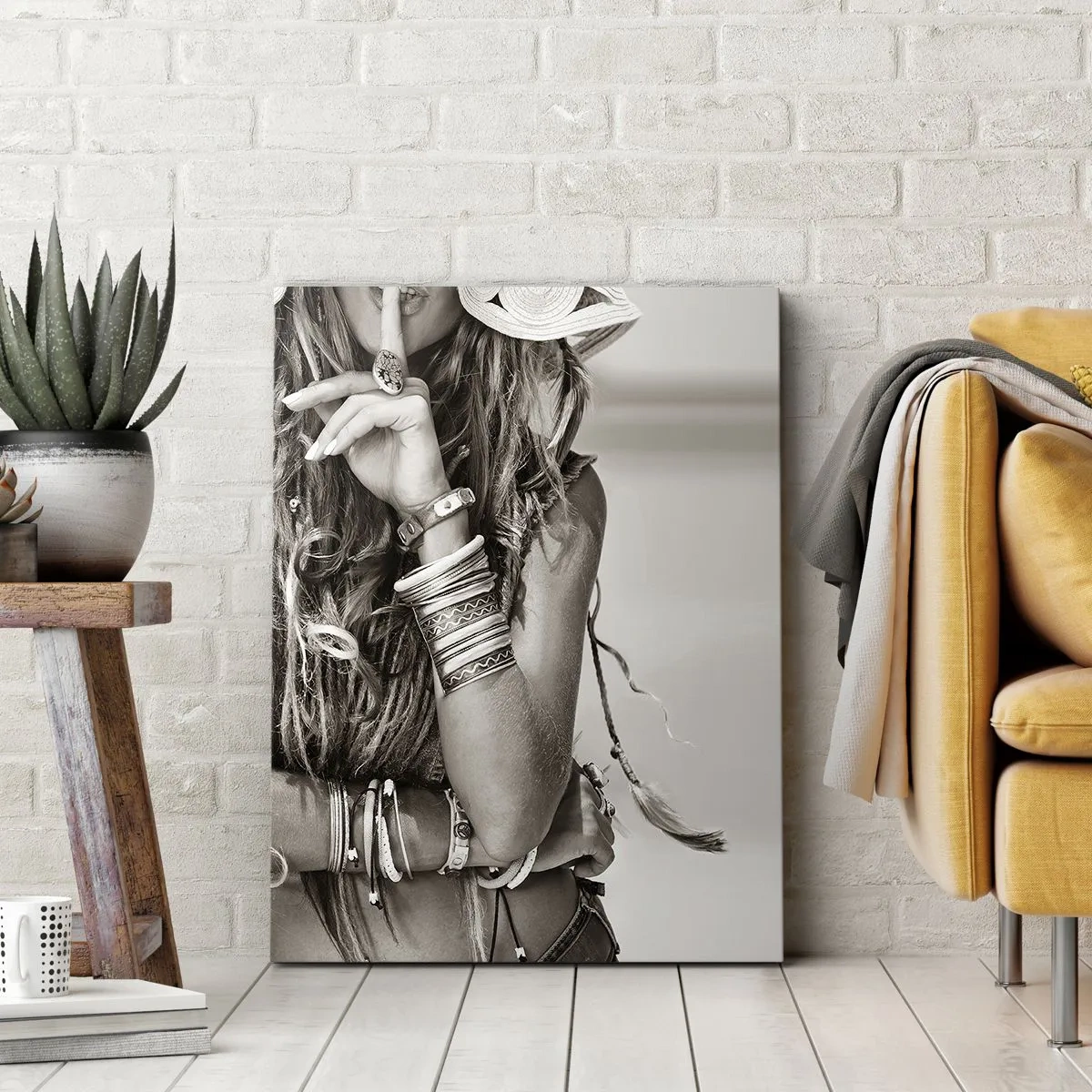 Bild auf Leinwand - Leinwandbild - Porträt einer Boho-Frau mit Schmuck - 80x120cm - Wieso ein Mädchen - Moderne Wanddekoration für Wohnzimmer und Schlafzimmer ARTTOR