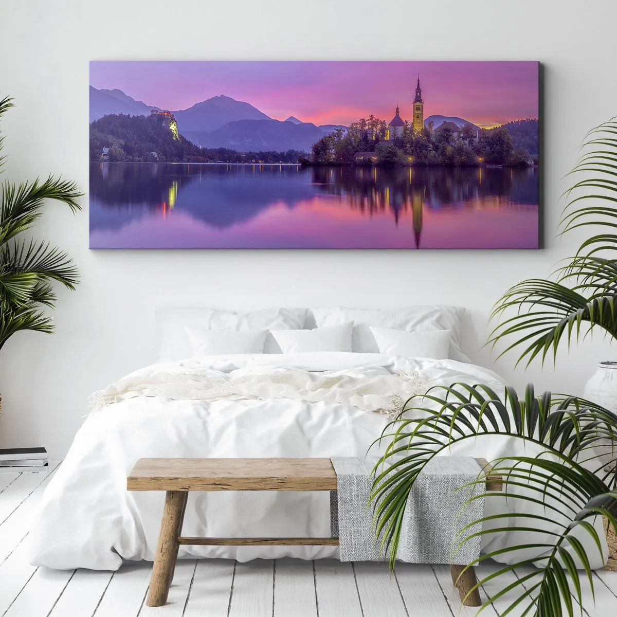 Bild auf Leinwand - Leinwandbild - See mit einer Insel und einer Kirche bei Sonnenuntergang - 140x50cm - Eine märchenhafte Insel in der Abenddämmerung - Moderne Wanddekoration für Wohnzimmer und Schlafzimmer ARTTOR