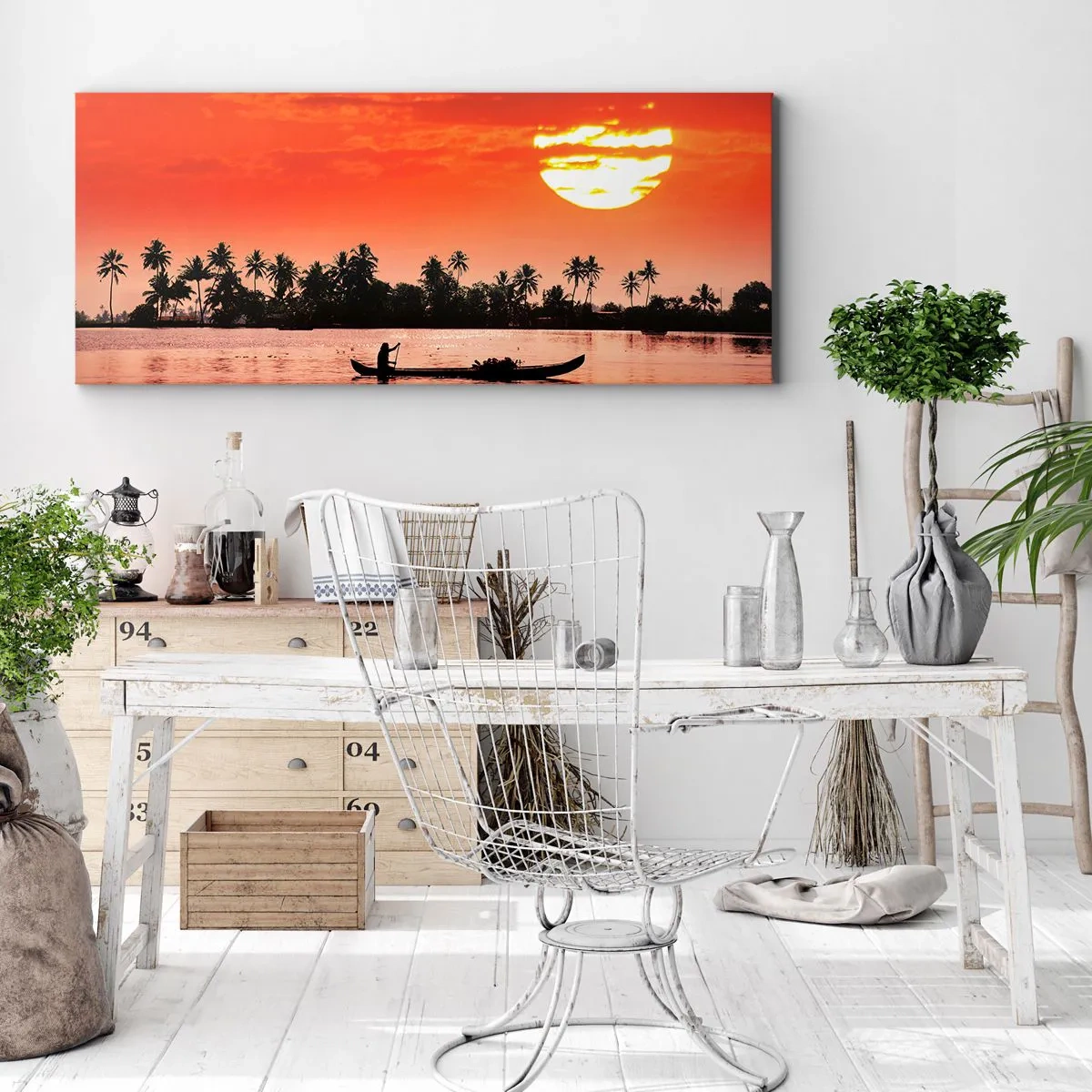 Bild auf Leinwand - Leinwandbild - Tropischer Sonnenuntergang mit einem Boot und Palmen im Hintergrund - 120x50cm - Die Ruhe der Tropen bei Sonnenuntergang - Moderne Wanddekoration für Wohnzimmer und Schlafzimmer ARTTOR