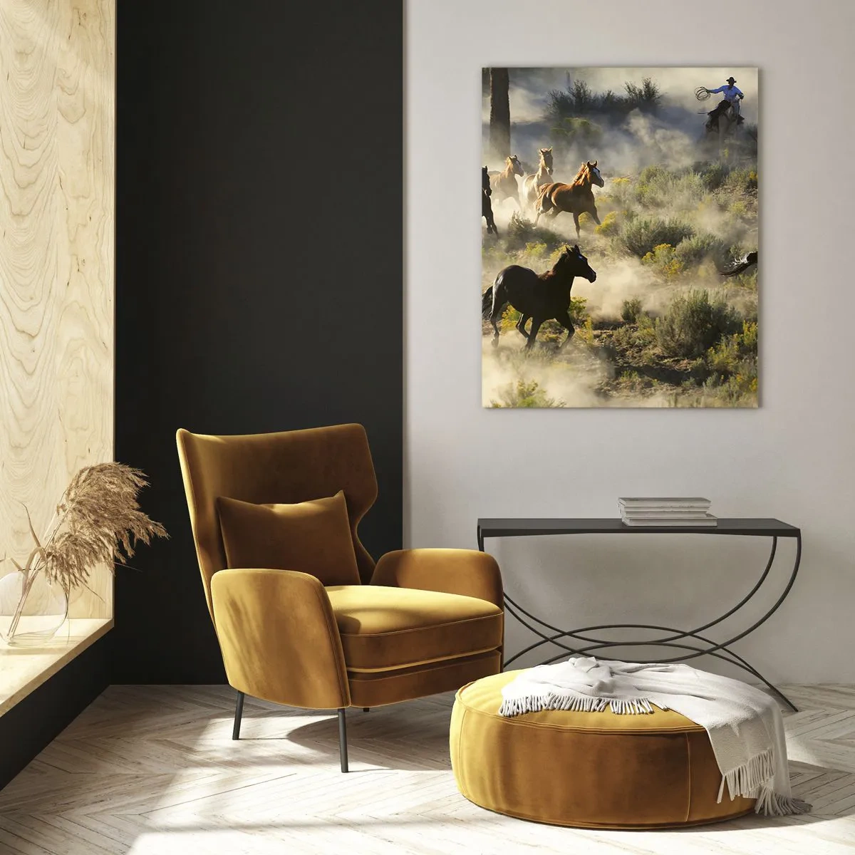 Glasbild - Bild auf glas - Eine Herde Pferde galoppiert durch den Staub und ein Cowboy vor der Kulisse der Natur - 50x70cm - Rivalität – Freiheit oder männliche Stärke? - Moderne Wanddekoration für Wohnzimmer und Schlafzimmer ARTTOR