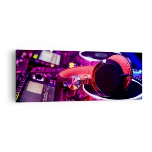 Bild auf Leinwand - Leinwandbild - DJ-Kopfhörer auf einer Konsole mit Neonbeleuchtung - 140x50cm - Bevor der Spaß beginnt - Moderne Wanddekoration für Wohnzimmer und Schlafzimmer ARTTOR
