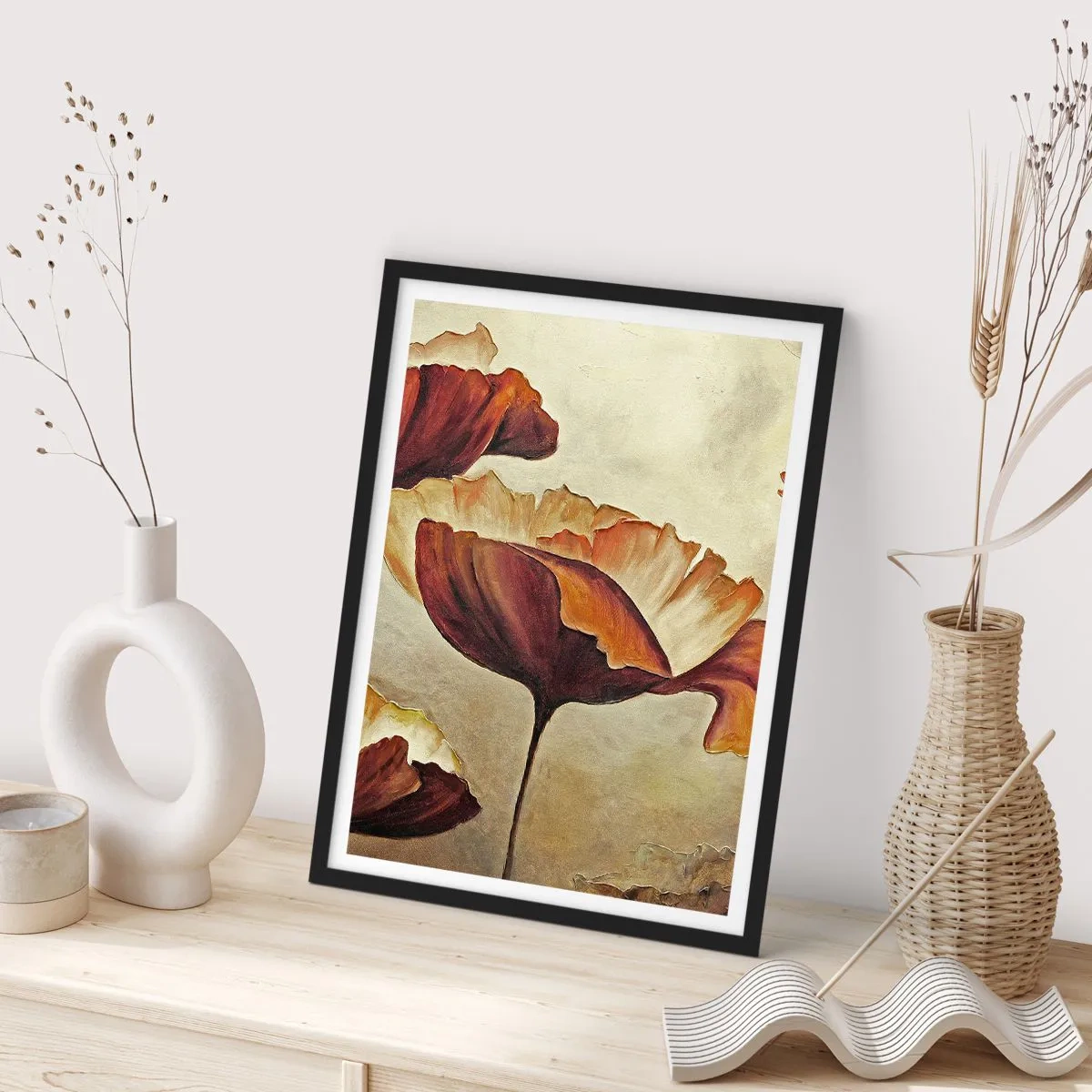 Poster in einem schwarzem Rahmen - Ein Bild von Mohnblumen in warmen Farbtönen - 50x70cm - Weideland - Moderne Wanddekoration für Wohnzimmer und Schlafzimmer ARTTOR