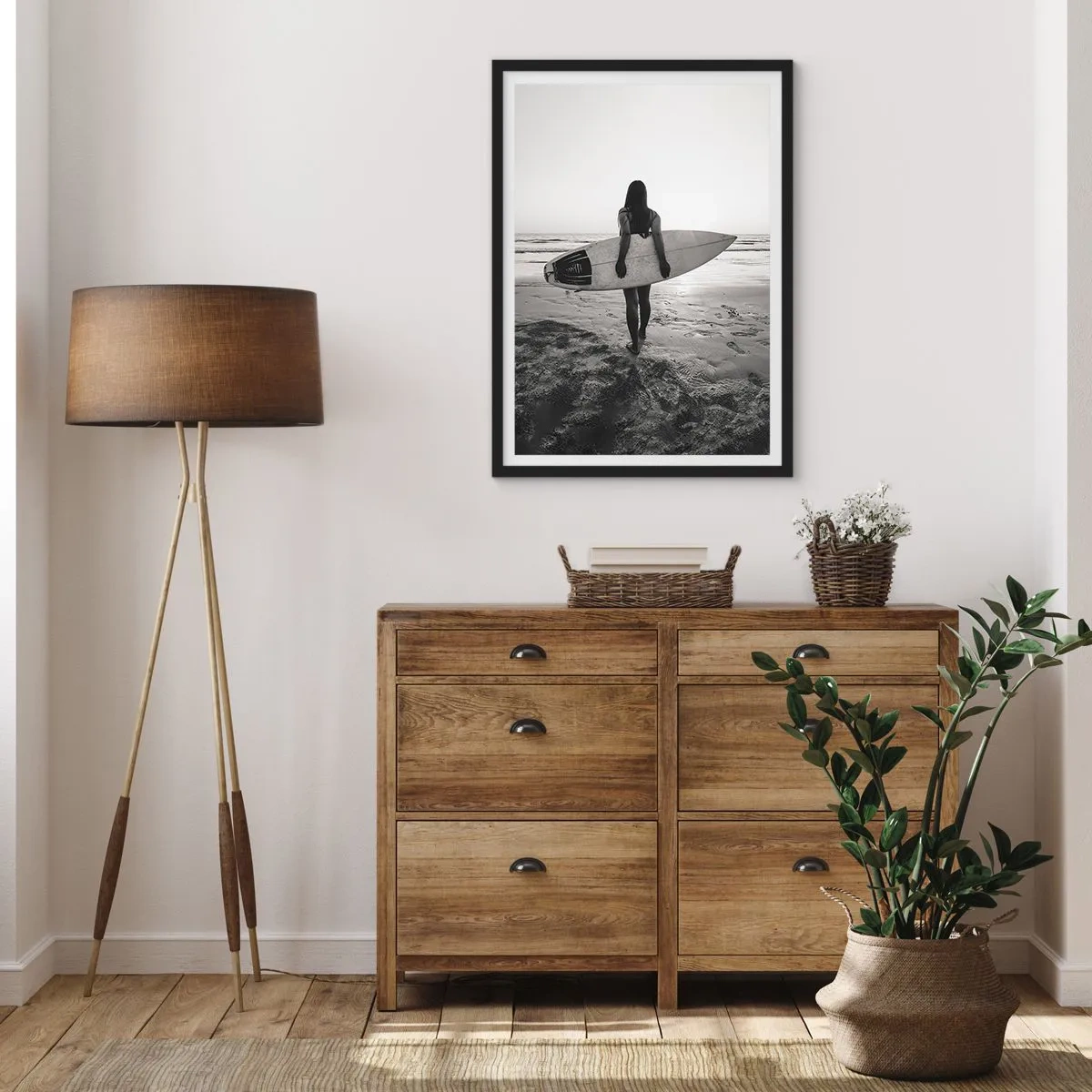 Poster in einem schwarzem Rahmen - Die Tochter der Meereswelle - 30x40 cm