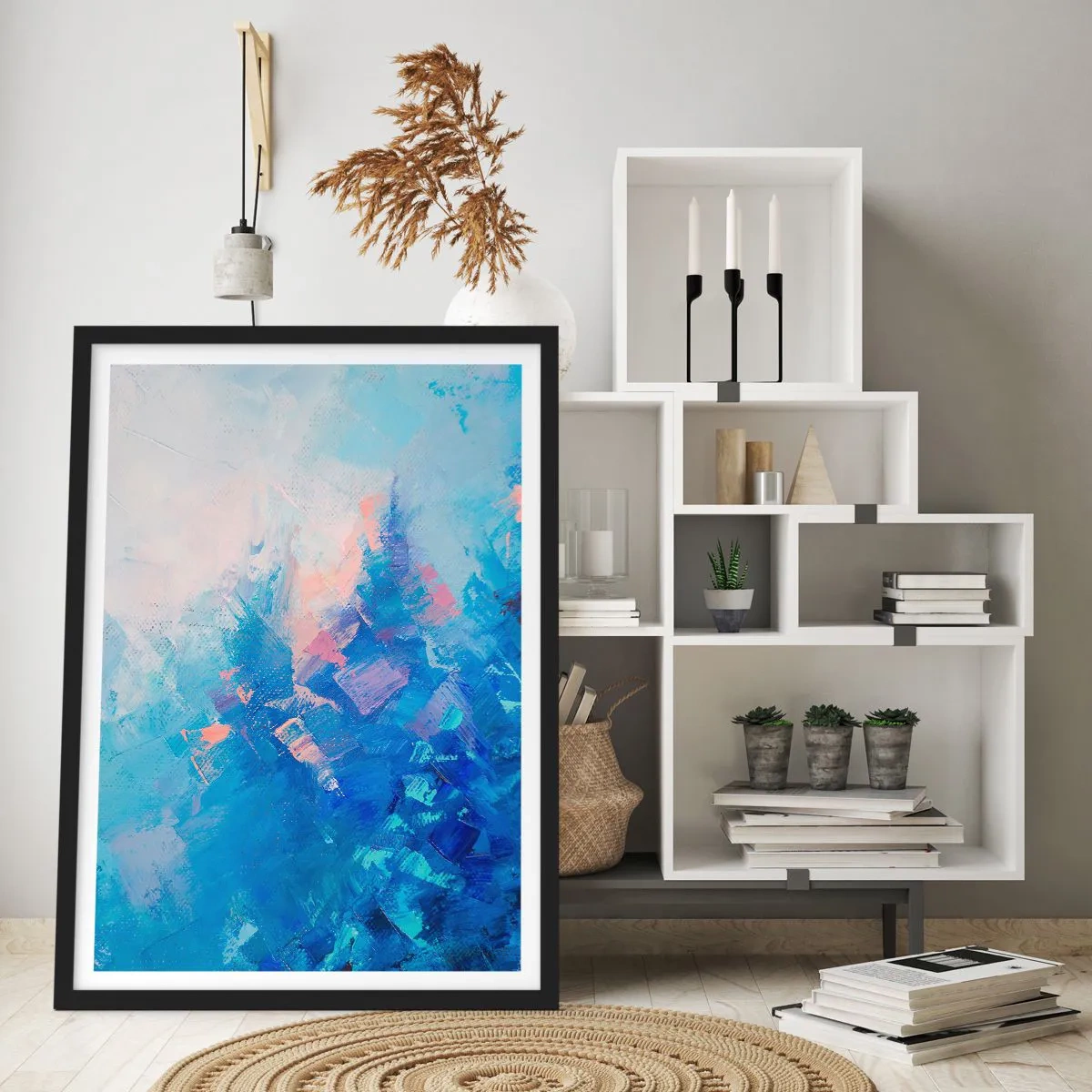 Poster in einem schwarzem Rahmen - Eine abstrakte Komposition in Blau- und Rosatönen, inspiriert von einer Winterlandschaft. - 50x70cm - Winter-Abstraktion - Moderne Wanddekoration für Wohnzimmer und Schlafzimmer ARTTOR