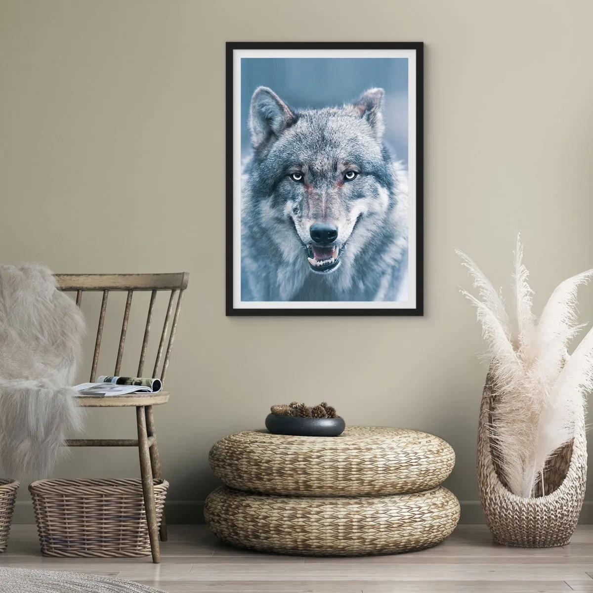 Poster in einem schwarzem Rahmen - Porträt eines Wolfes vor einer Winterlandschaft - 50x70cm - Werden Sie die Herausforderung annehmen? - Moderne Wanddekoration für Wohnzimmer und Schlafzimmer ARTTOR