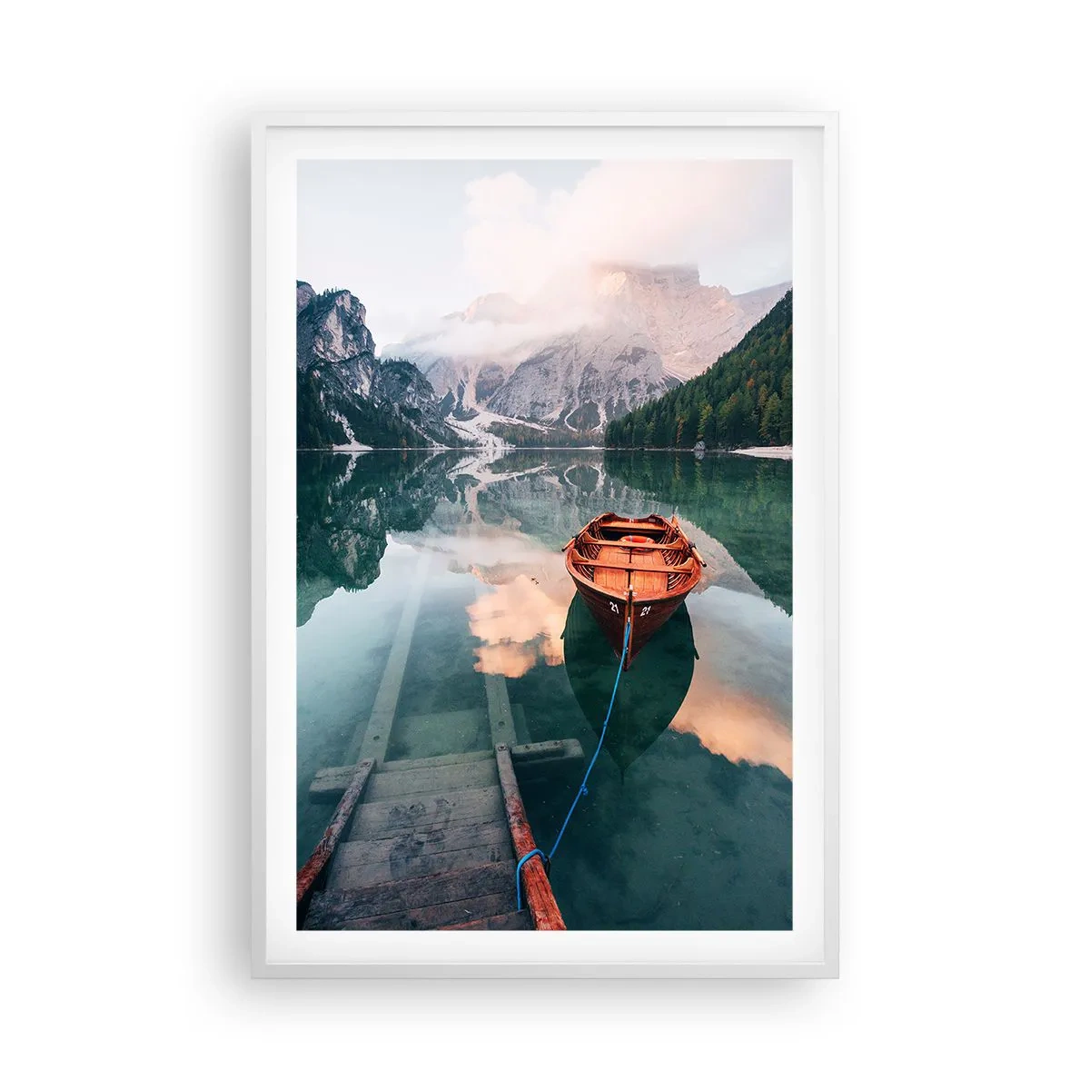 Poster in einem weißen Rahmen - Friedlicher Schlaf der Berge - 61x91 cm