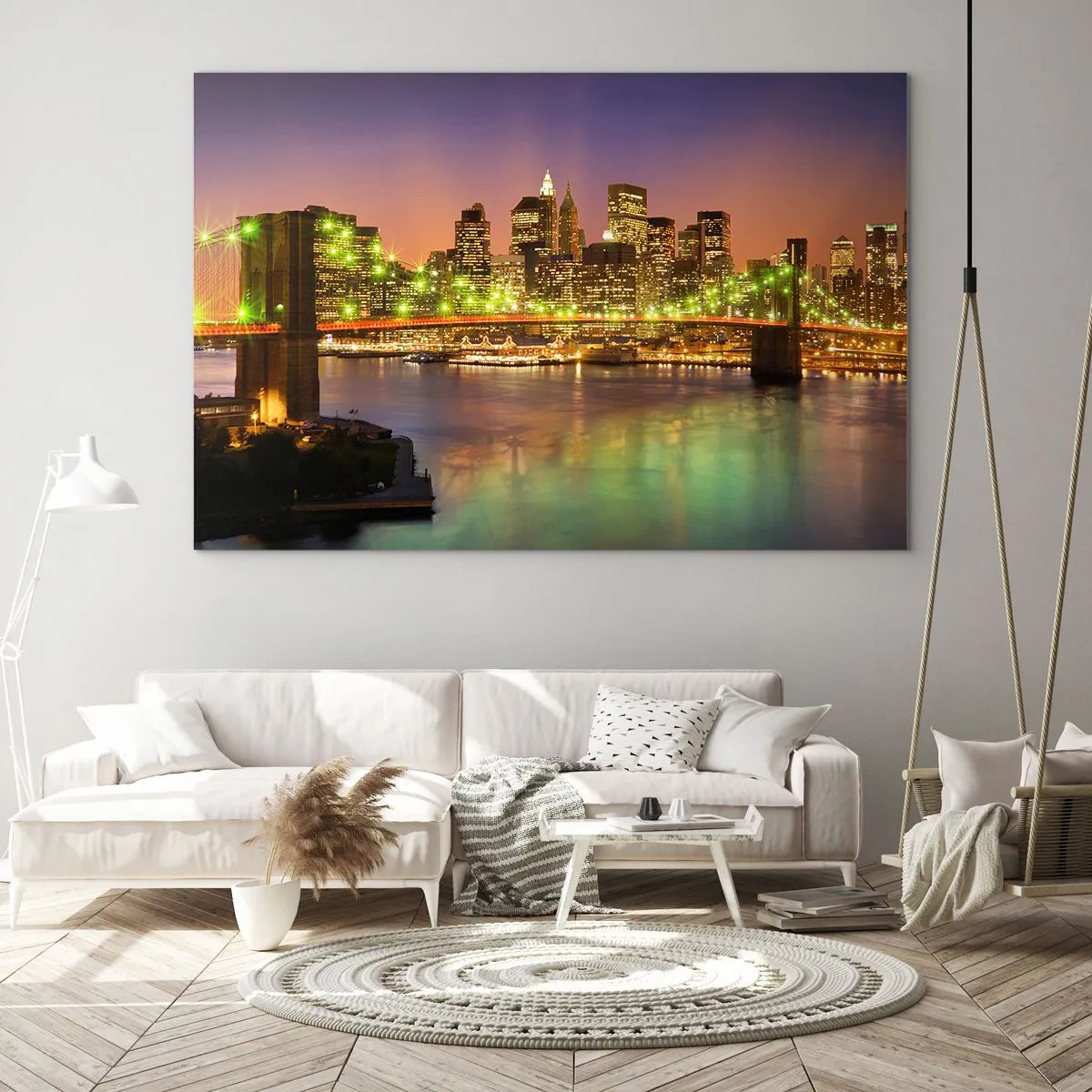 Glasbild - Bild auf glas - Beleuchtete Brücke über den Fluss mit Panoramablick auf die Stadt in der Abenddämmerung - 70x50cm - Hier geht das Licht nie aus - Moderne Wanddekoration für Wohnzimmer und Schlafzimmer ARTTOR