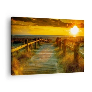 Bild auf Leinwand - Leinwandbild - Ein Holzweg, der im Schein der untergehenden Sonne zum Strand führt - 70x50cm - In altem Gold gebadet - Moderne Wanddekoration für Wohnzimmer und Schlafzimmer ARTTOR