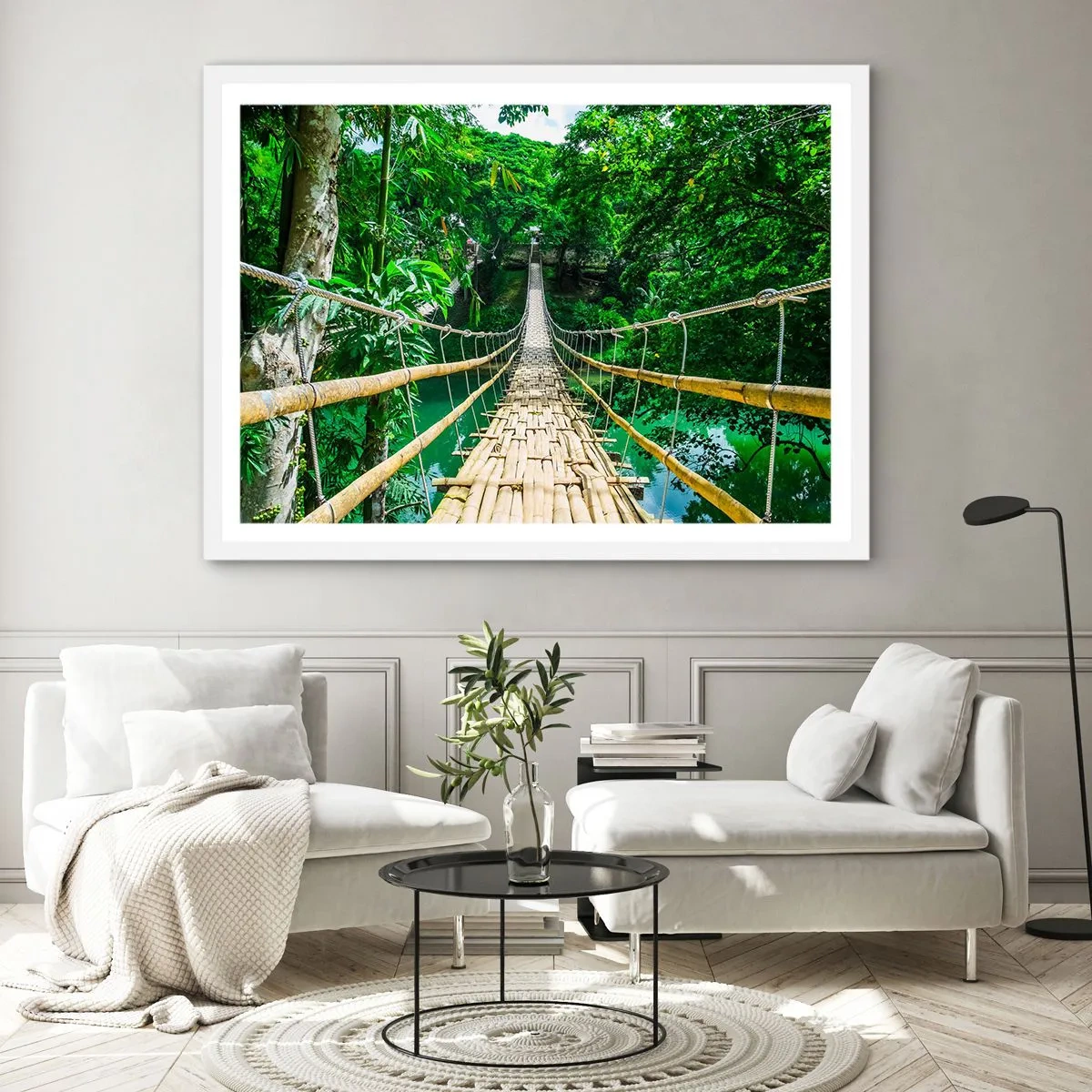 Poster in einem weißen Rahmen - Monkey Bridge über das Grün - 70x50 cm