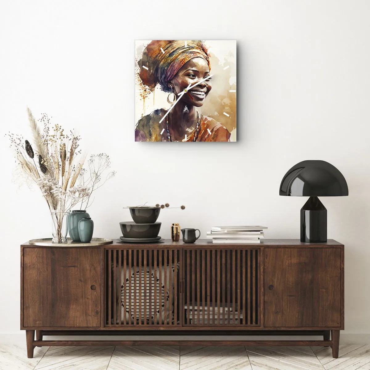 Wanduhr - Glasuhr - Porträt einer lächelnden Frau mit buntem Schal in Aquarell - 30x30cm - Afrikanische Königin - Moderne Wanddekoration für Wohnzimmer und Schlafzimmer ARTTOR