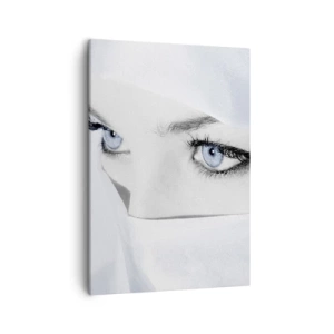 Bild auf Leinwand - Leinwandbild - Porträt einer Frau mit blauen Augen, versteckt hinter einem weißen Schleier - 50x70cm - Aus Tausendundeiner Nacht - Moderne Wanddekoration für Wohnzimmer und Schlafzimmer ARTTOR