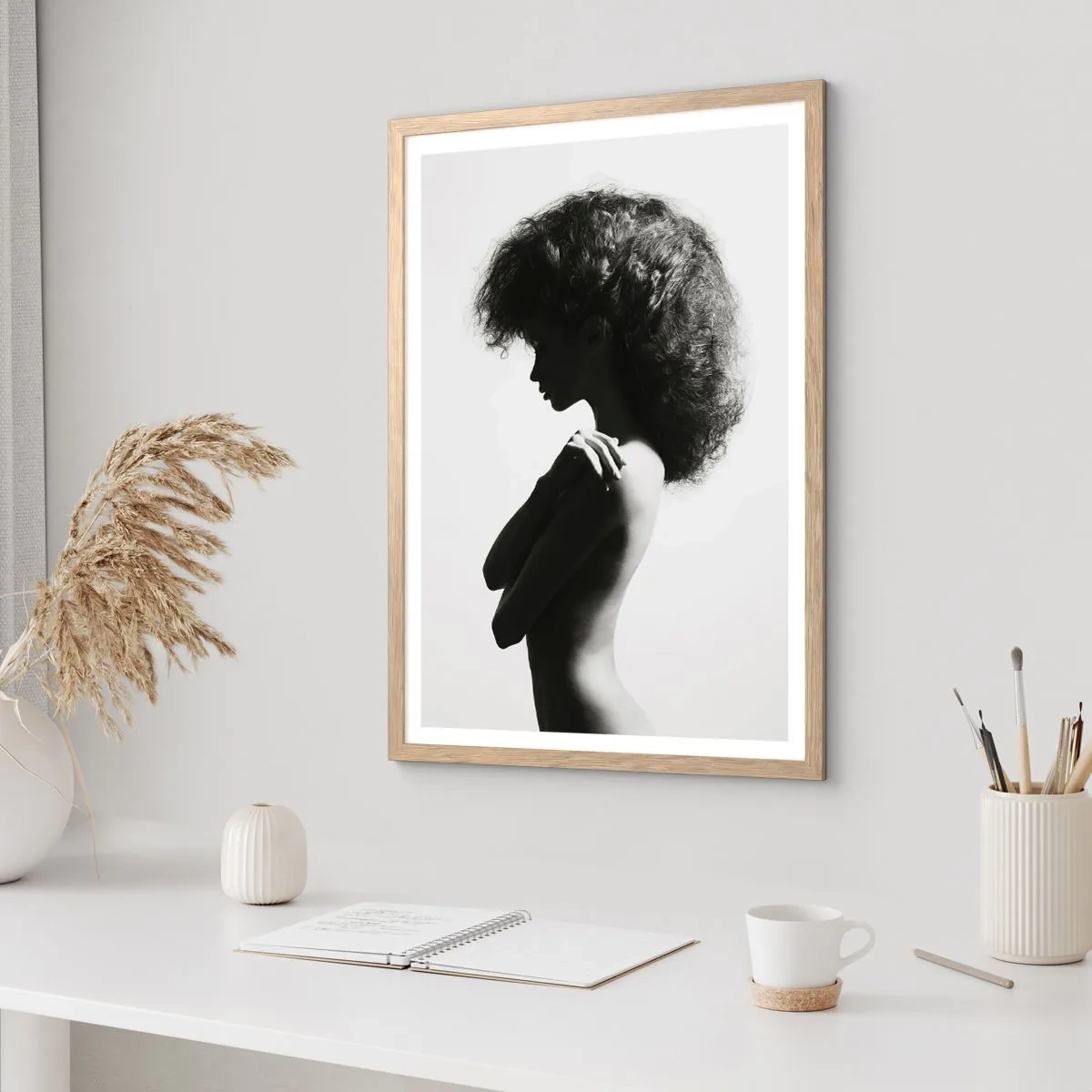 Poster in einem Rahmen aus heller Eiche - Wie eine Blume auf einem schlanken Stiel - 30x40 cm