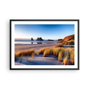 Poster in einem schwarzem Rahmen - Ein malerischer Strand mit Blick auf die Felsen und das Meer bei Sonnenuntergang - 70x50cm - Für Friedenssuchende - Moderne Wanddekoration für Wohnzimmer und Schlafzimmer ARTTOR