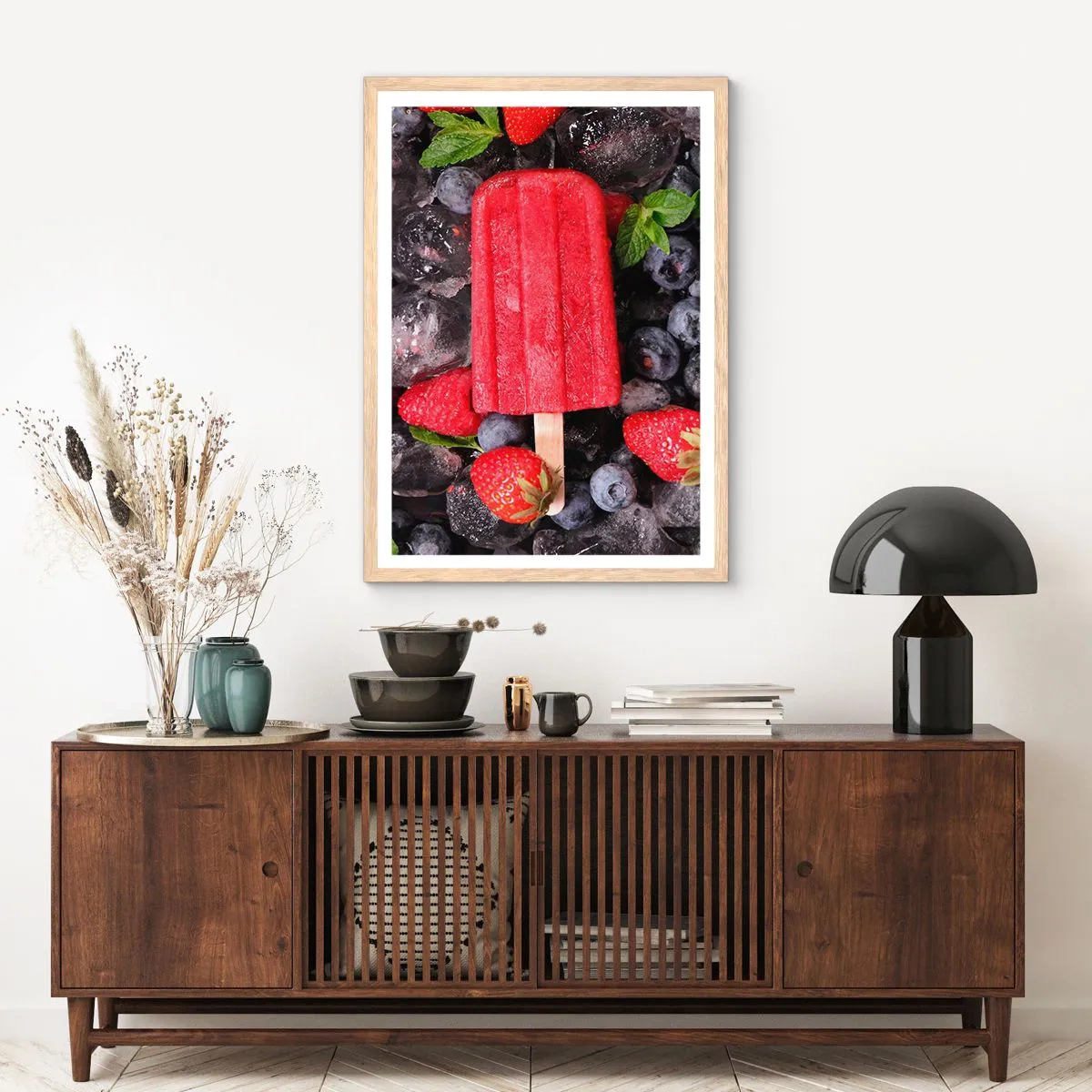Poster in einem Rahmen aus heller Eiche - So schmeckt der heiße Sommer - 70x100 cm