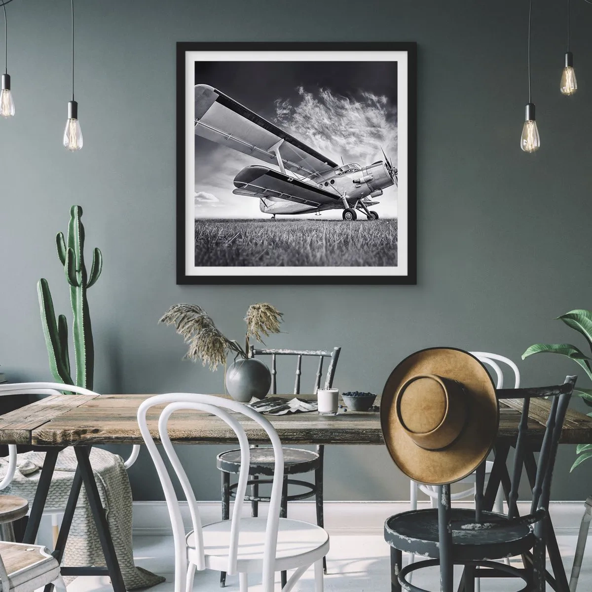 Poster in einem schwarzem Rahmen - Der geflügelte Wanderer - 60x60 cm