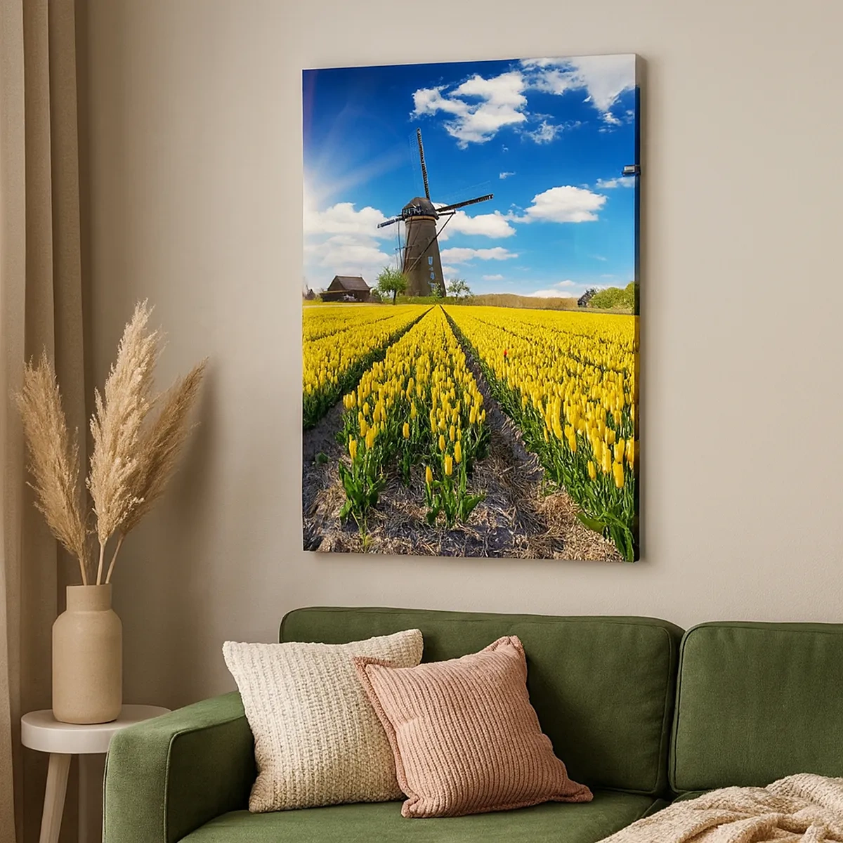 Bild auf Leinwand - Leinwandbild - Ein Feld mit gelben Tulpen mit Windmühlen am Horizont - 50x70cm - Holländischer geht's nicht - Moderne Wanddekoration für Wohnzimmer und Schlafzimmer ARTTOR