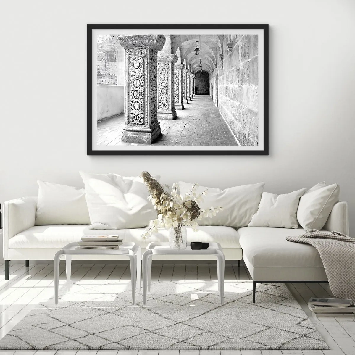 Poster in einem schwarzem Rahmen - Historische Säulen in einer monochromen Aufnahme - 70x50cm - Und wo geht’s hin...? - Moderne Wanddekoration für Wohnzimmer und Schlafzimmer ARTTOR