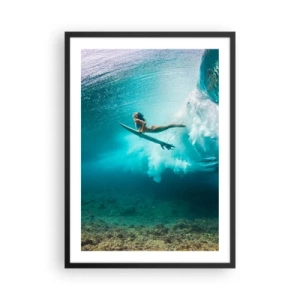Poster in einem schwarzem Rahmen - Ein Surfer unter Wasser in einer dynamischen Szene mit türkisfarbenen Wellen. - 50x70cm - Unterwasserwelt - Moderne Wanddekoration für Wohnzimmer und Schlafzimmer ARTTOR