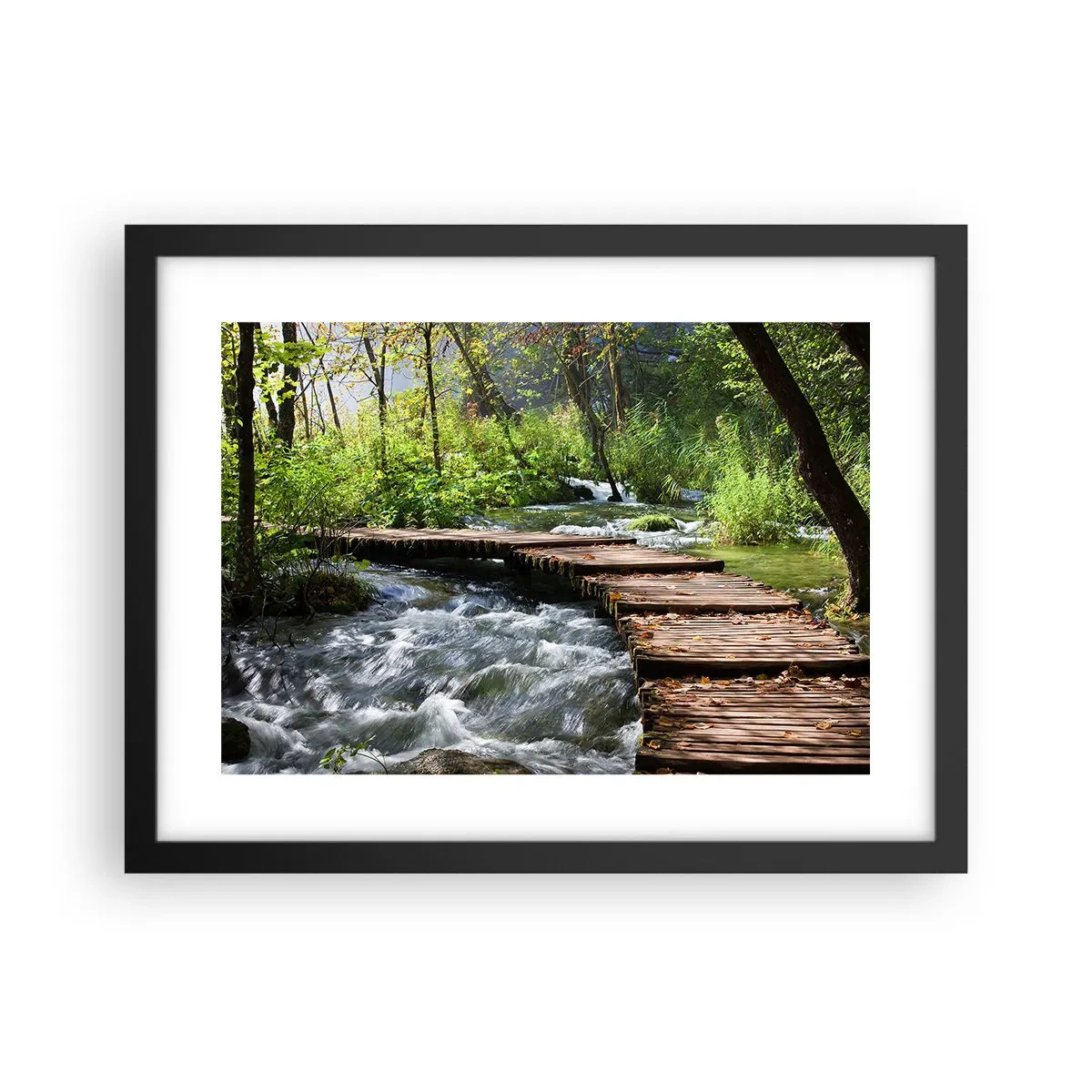 Poster in einem schwarzem Rahmen - Über der schaumigen Kaskade - 40x30 cm