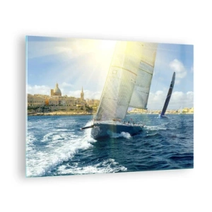 Glasbild - Bild auf glas - Eine Yacht, die an einem sonnigen Tag vor der Kulisse einer Stadt segelt - 70x50cm - Es ist Zeit die Stadt zu verlassen - Moderne Wanddekoration für Wohnzimmer und Schlafzimmer ARTTOR