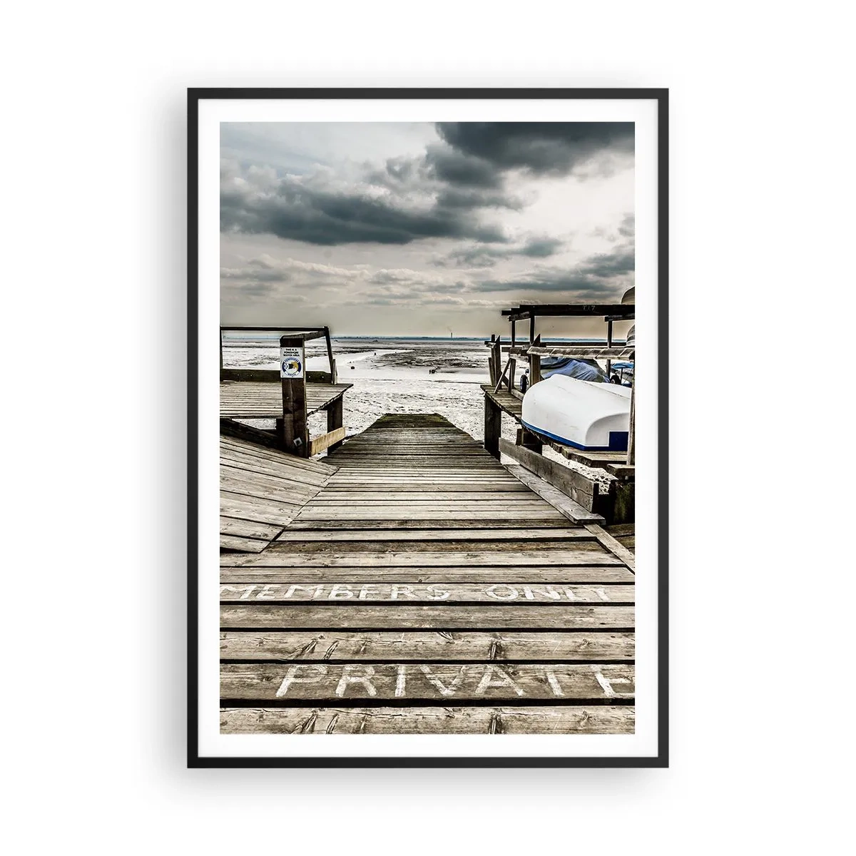 Poster in einem schwarzem Rahmen - Mitternachtsstrand - 70x100 cm