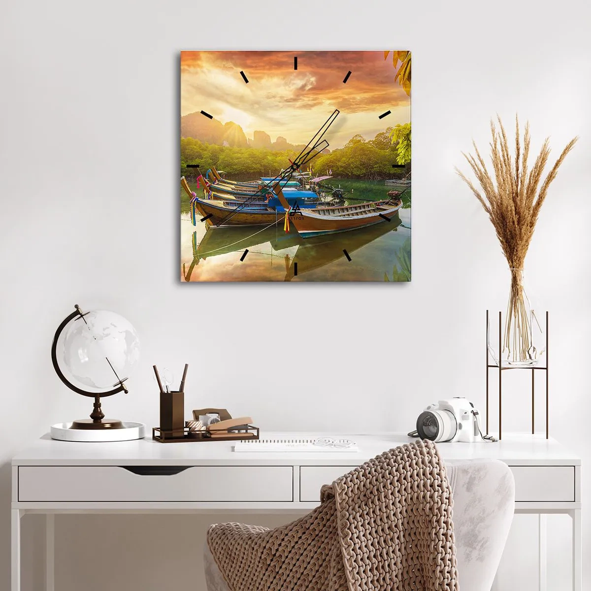 Wanduhr - Glasuhr - Vor einem anstrengenden Tag - 30x30 cm