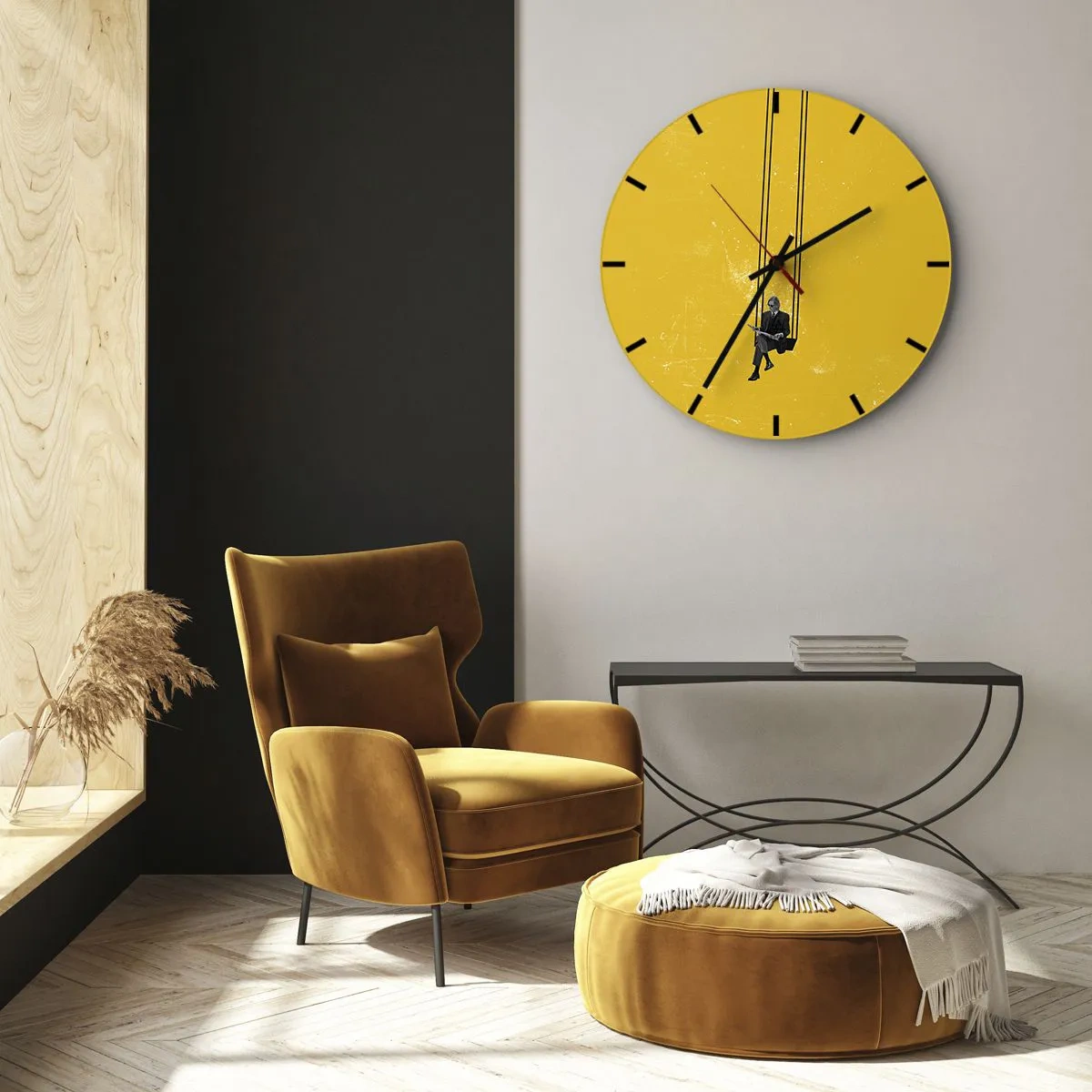 Wanduhr - Glasuhr - Ein Mann im Anzug liest auf einer Schaukel vor gelbem Hintergrund. - 30x30cm - Tag wie jeder andere - Moderne Wanddekoration für Wohnzimmer, Küche und Schlafzimmer ARTTOR