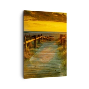 Bild auf Leinwand - Leinwandbild - Ein Holzweg, der im Schein der untergehenden Sonne zum Strand führt - 50x70cm - In altem Gold gebadet - Moderne Wanddekoration für Wohnzimmer und Schlafzimmer ARTTOR