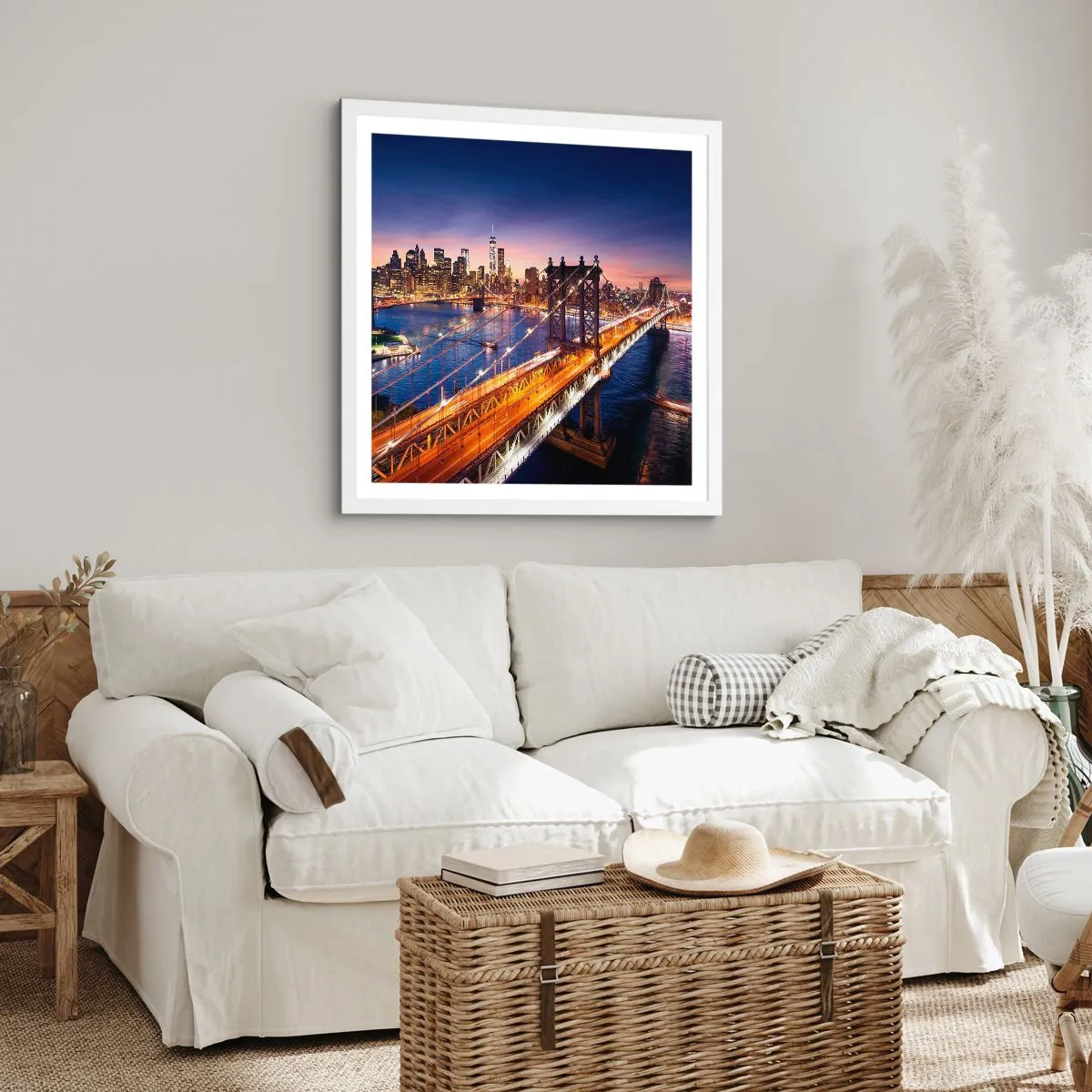 Poster in einem weißen Rahmen - Eine leuchtende Brücke zum Herzen der Stadt - 30x30 cm