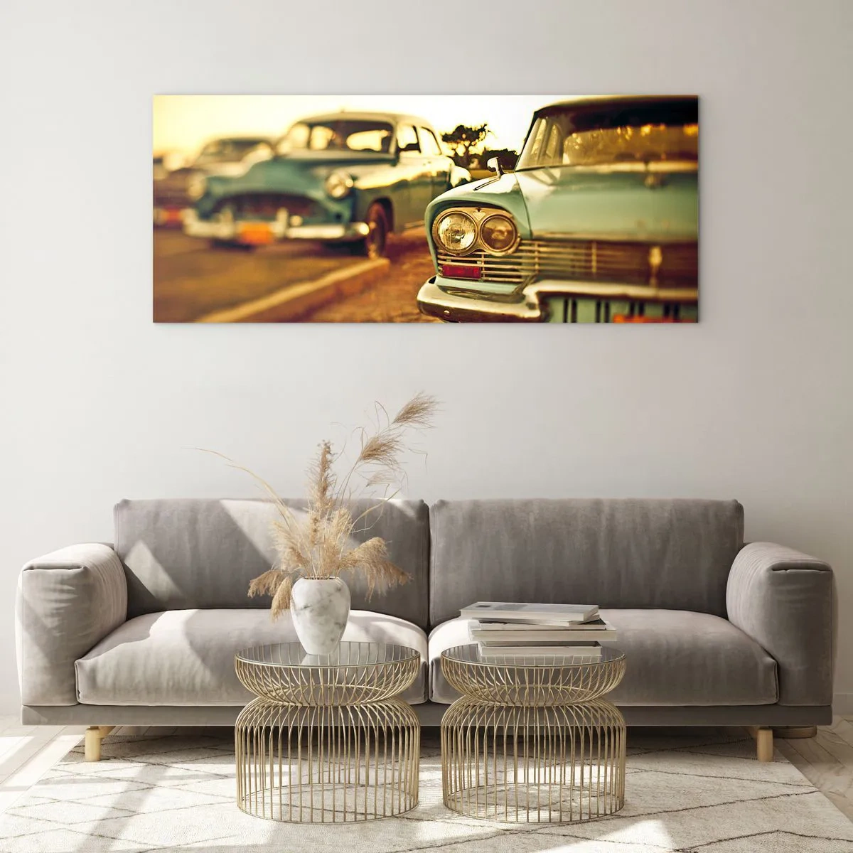Glasbild - Bild auf glas - Oldtimer im warmen Licht des Sonnenuntergangs - 120x50cm - Wir werden abwarten und sehen - Moderne Wanddekoration für Wohnzimmer und Schlafzimmer ARTTOR