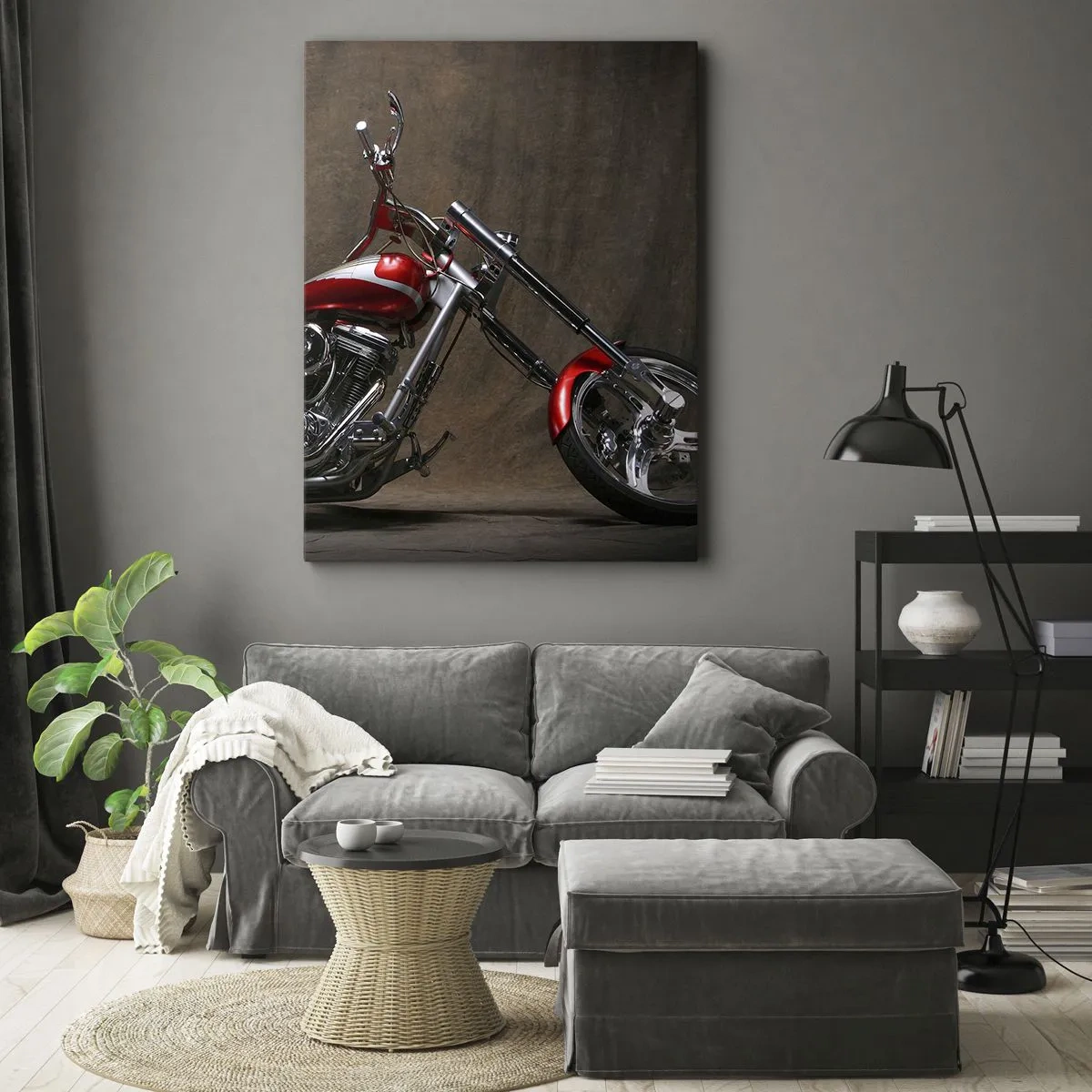 Bild auf Leinwand - Leinwandbild - Rotes Custom-Motorrad vor braunem Stoffhintergrund - 50x70cm - Rote und silberne Schönheit - Moderne Wanddekoration für Wohnzimmer und Schlafzimmer ARTTOR