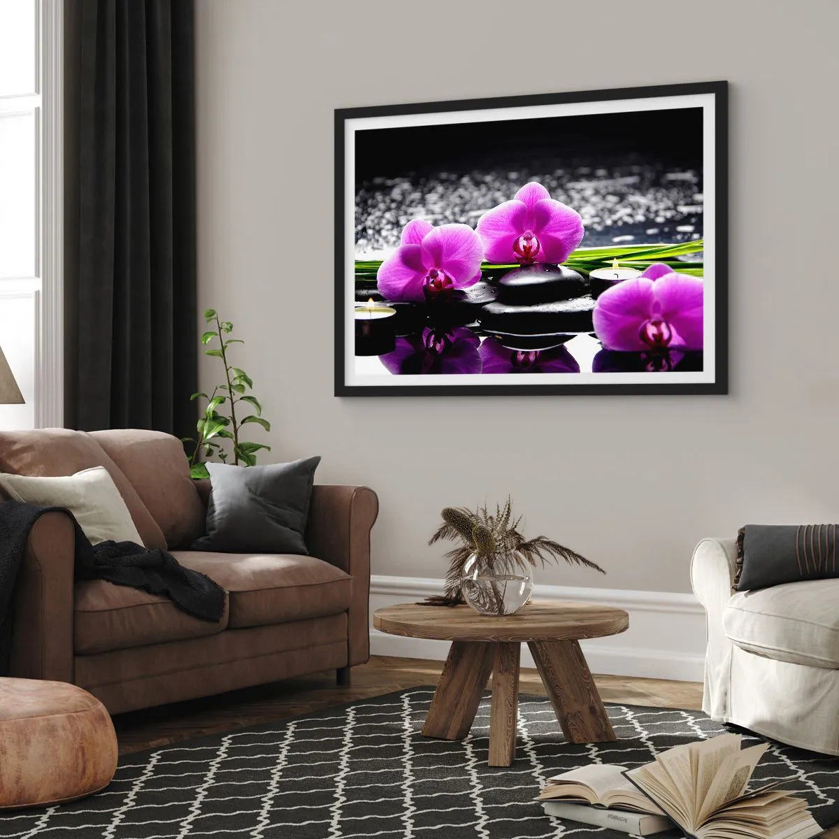 Poster in einem schwarzem Rahmen - Lila Orchideen vor einem Hintergrund aus Steinen und Kerzen in einer entspannenden Umgebung - 70x50cm - In Ruhe ertrinken - Moderne Wanddekoration für Wohnzimmer und Schlafzimmer ARTTOR